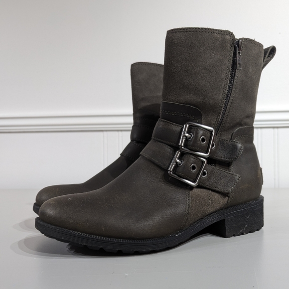 UGG Women's WIlde Boot - Picture 1 of 13